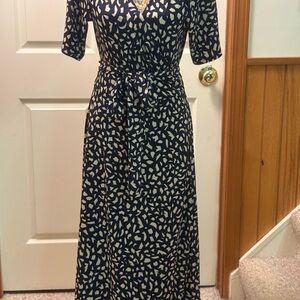 Ann Taylor Navy black and Cream wrap Dress